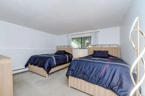 5 Lancelot Court Salem NH 03079