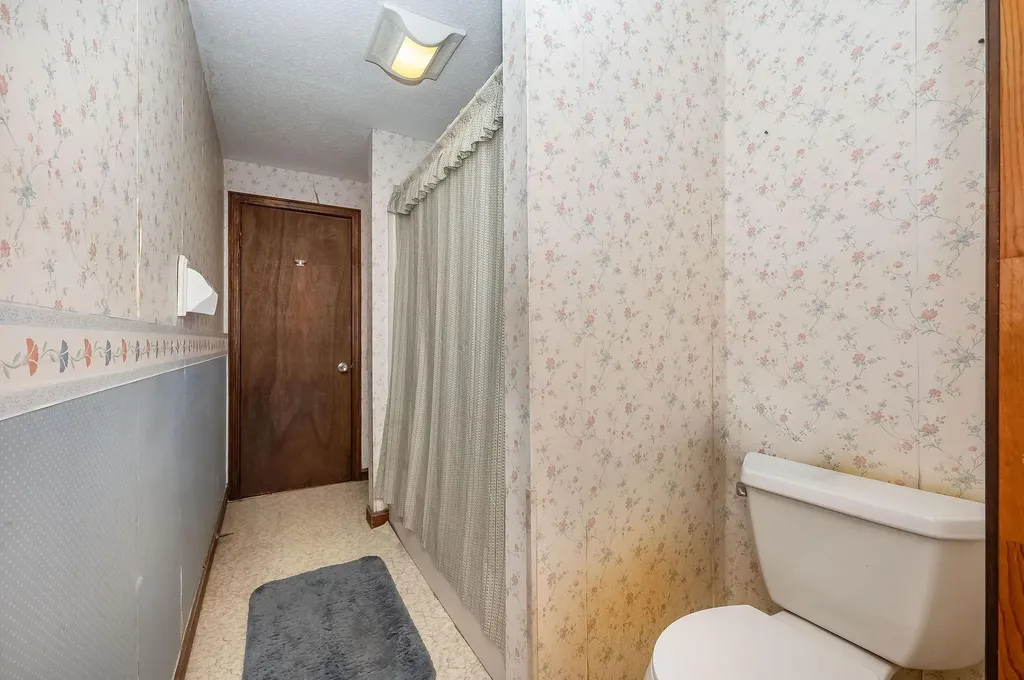 89 Oak Street Rochester NH 03839
