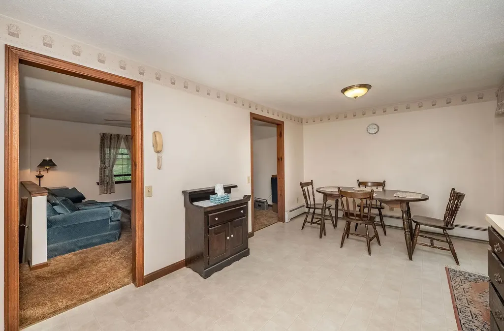 89 Oak Street Rochester NH 03839