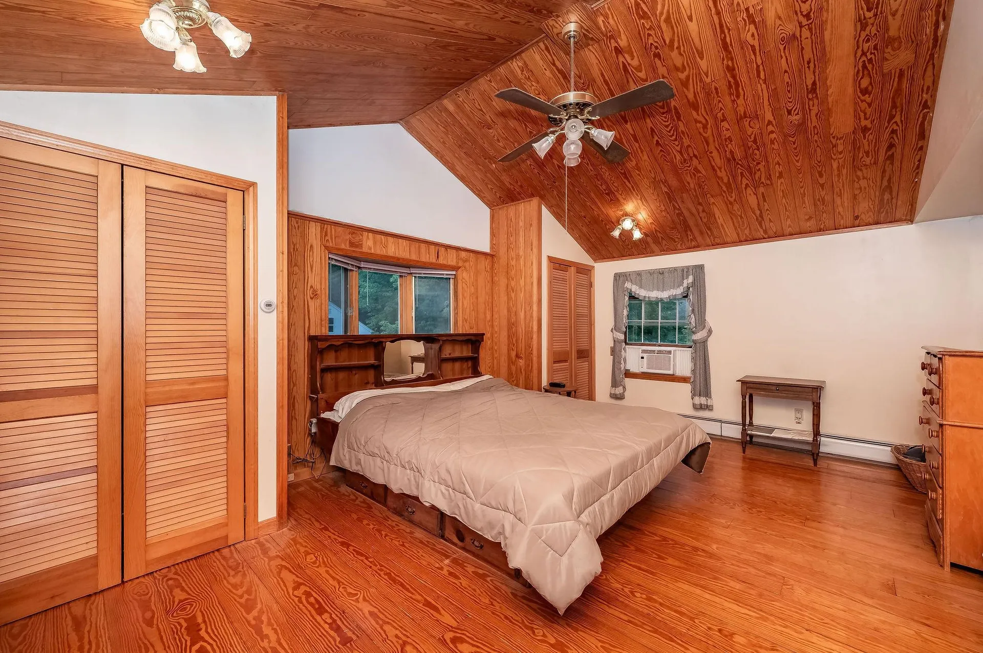 89 Oak Street Rochester NH 03839