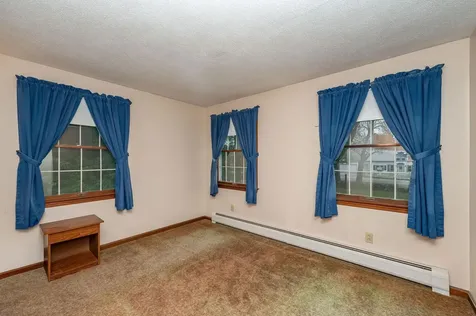 89 Oak Street Rochester NH 03839