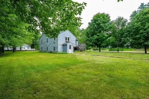 89 Oak Street Rochester NH 03839
