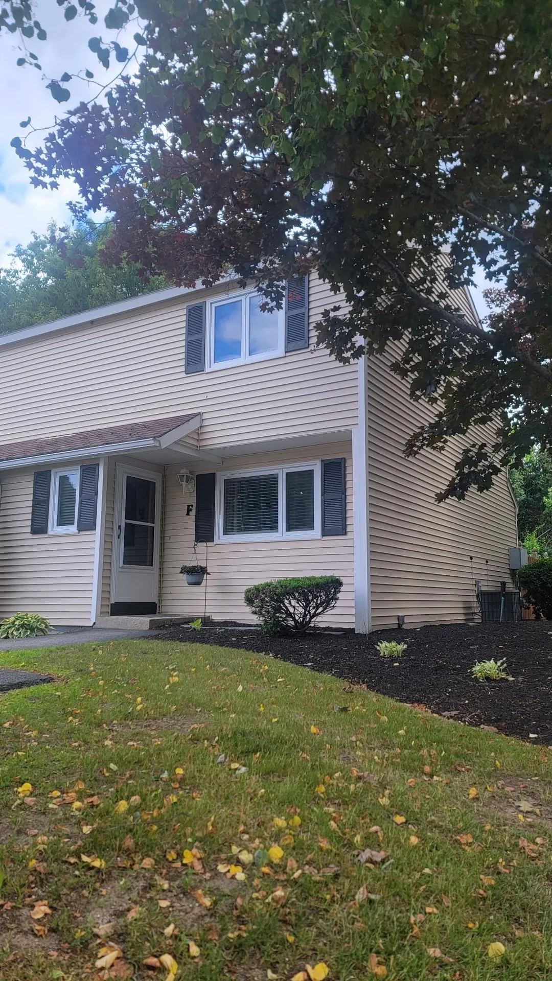 8 Cedarbrook Avenue Rochester NH 03867