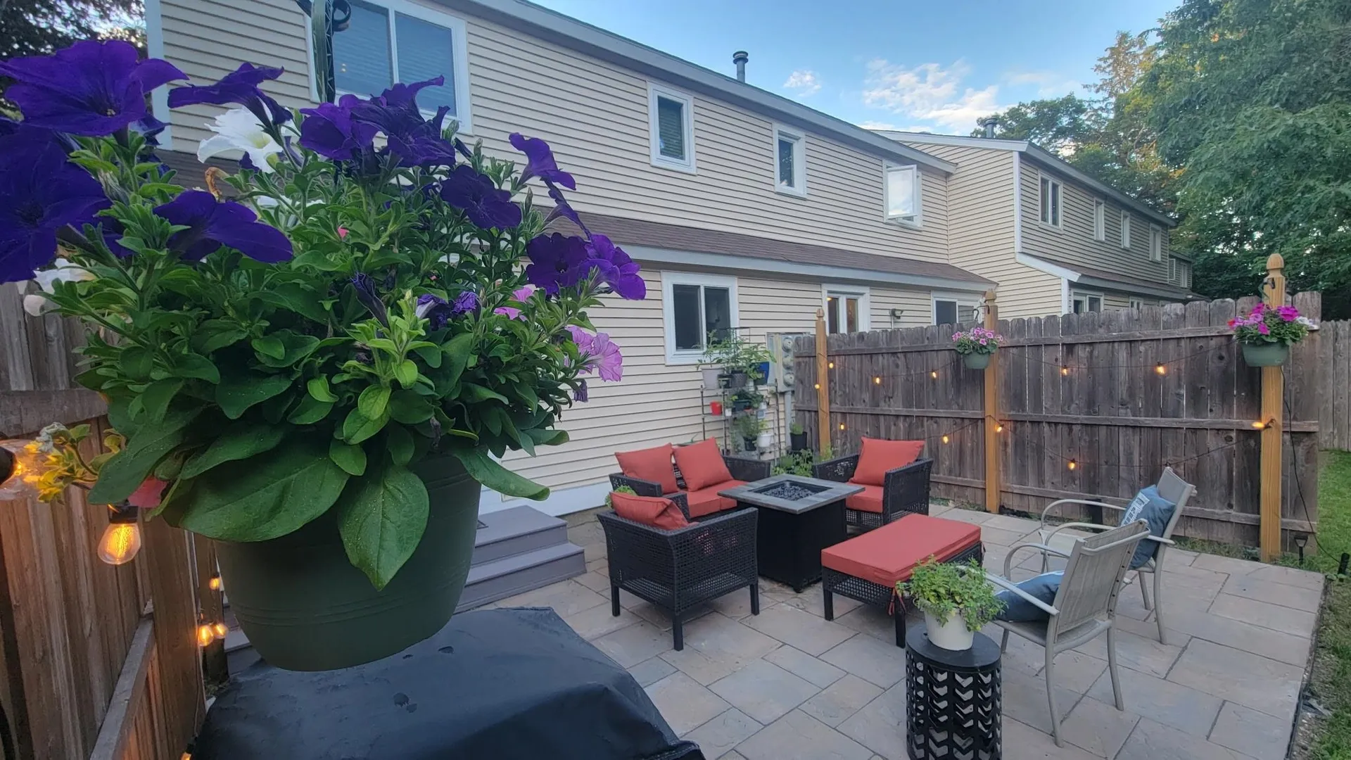 8 Cedarbrook Avenue Rochester NH 03867