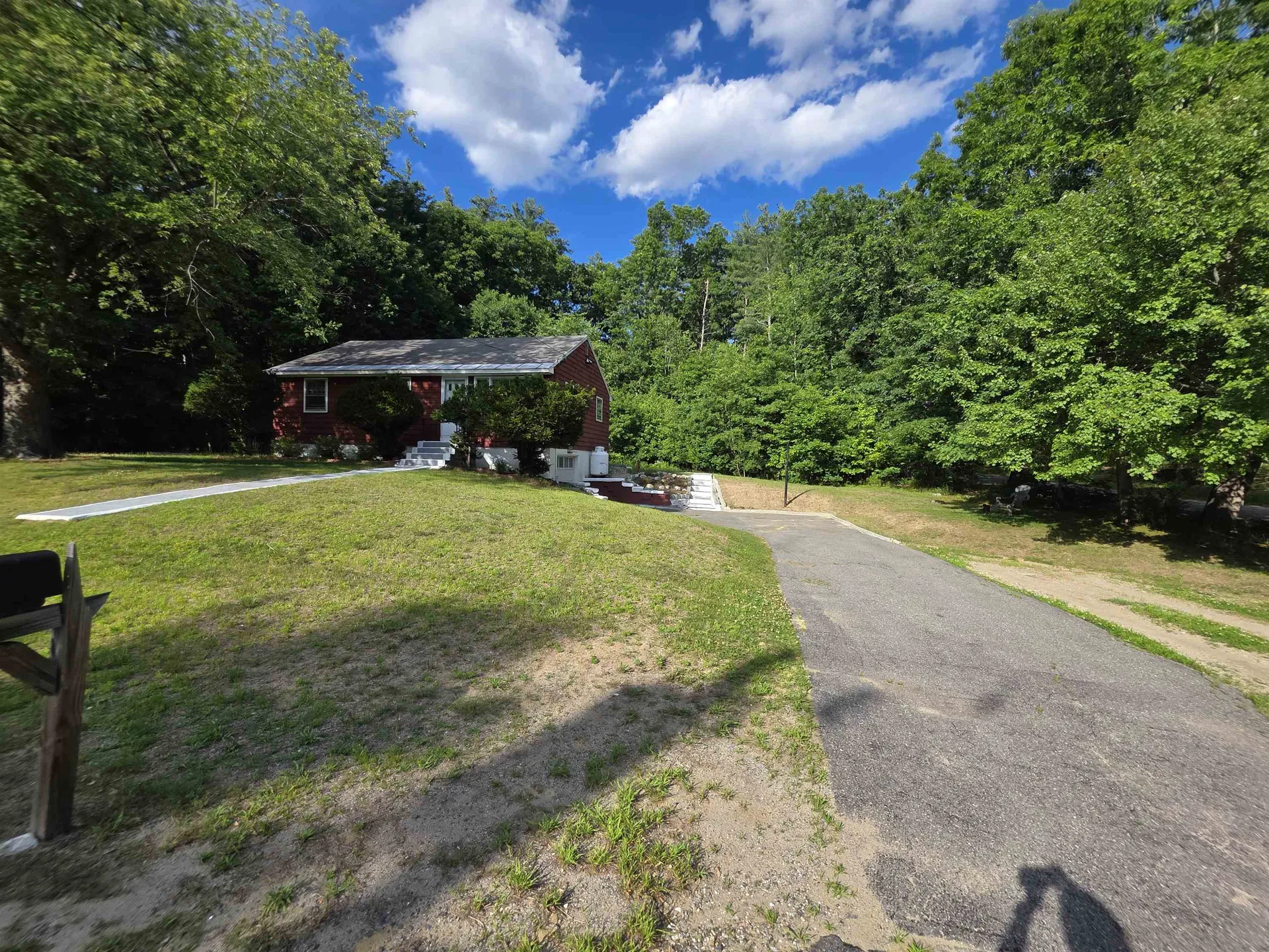 9 Louise Drive Litchfield NH 03052