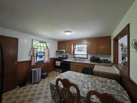 9 Louise Drive Litchfield NH 03052