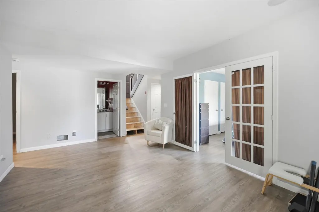 12 Charles Chase Way Manchester NH 03104