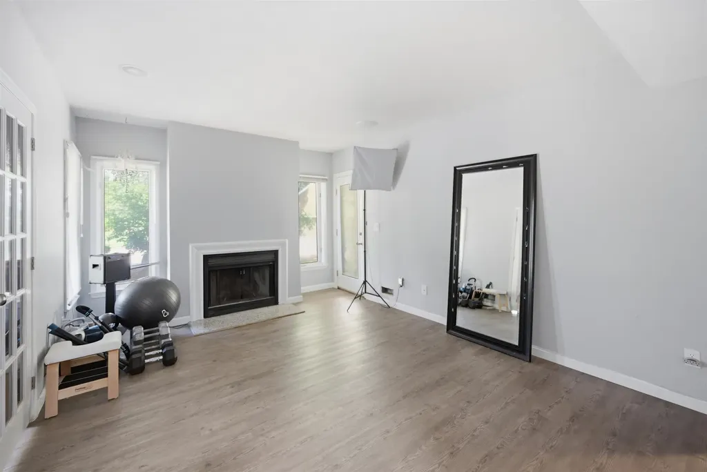 12 Charles Chase Way Manchester NH 03104