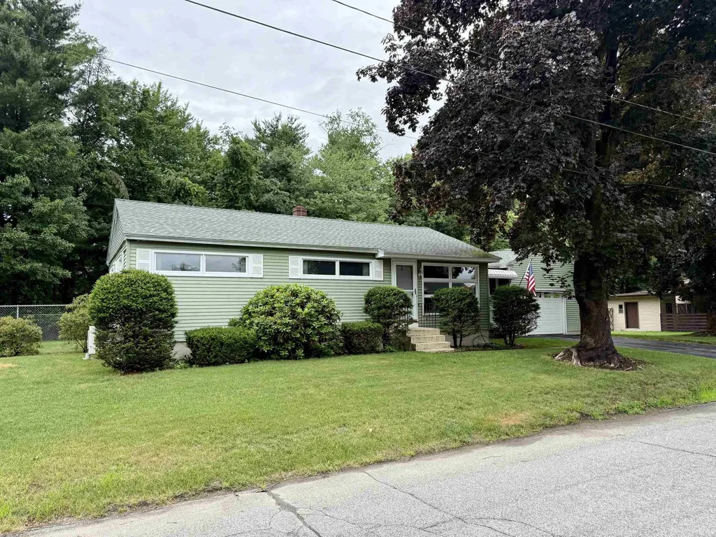 59 Pinedale Street Manchester NH 03102