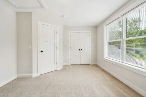 34 Ponemah Hill Road Milford NH 03055