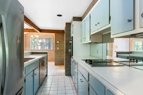 3 Longwood Drive Grantham NH 03753