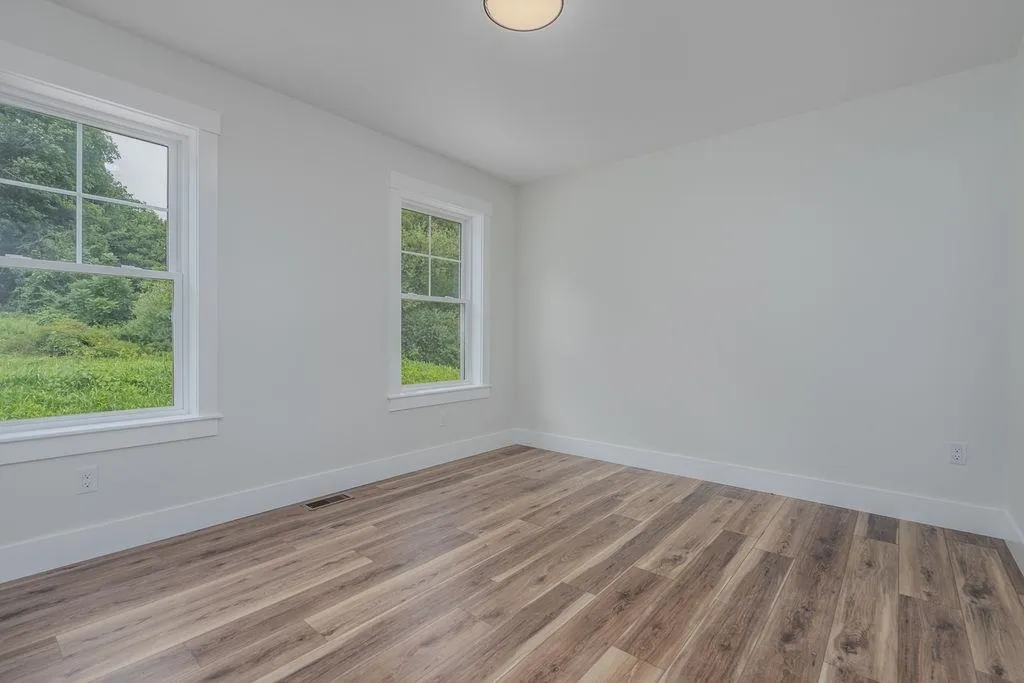 320 Knox Marsh Road Madbury NH 03823