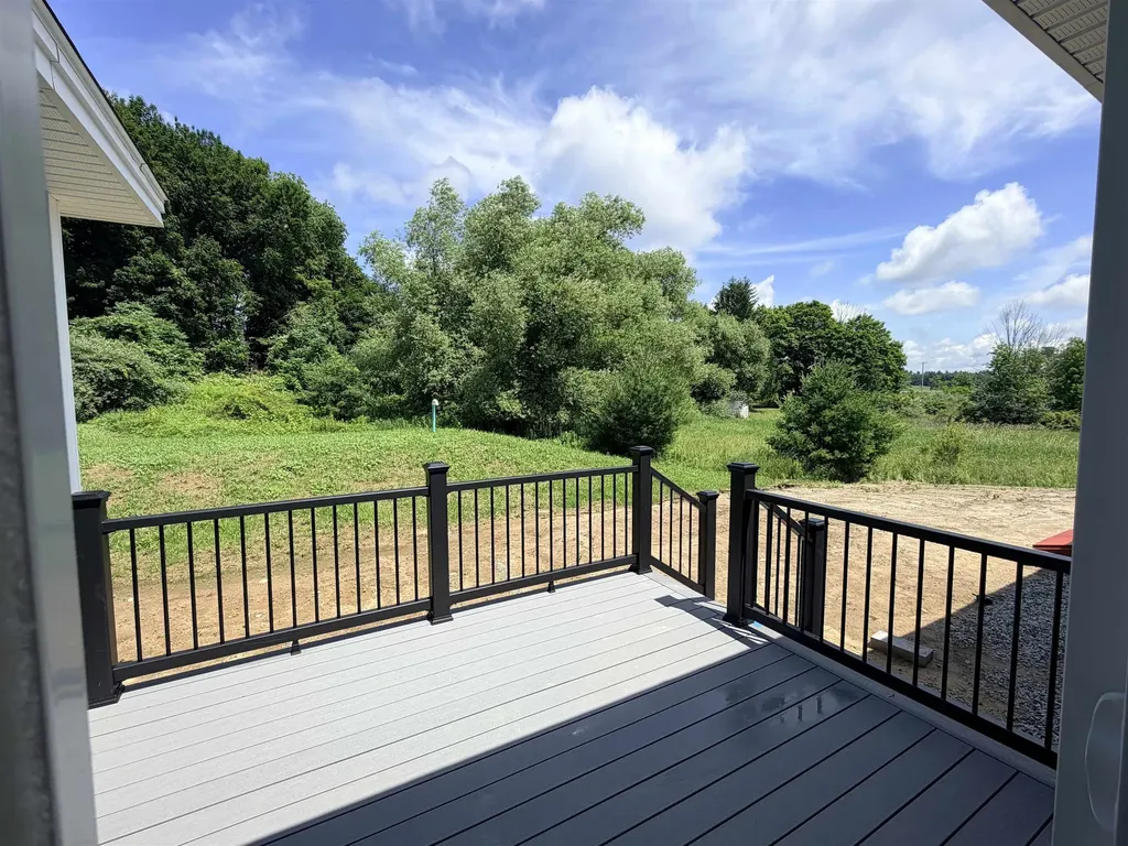 320 Knox Marsh Road Madbury NH 03823