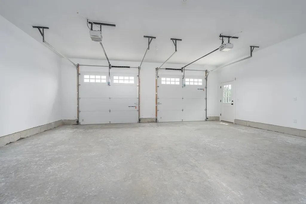 320 Knox Marsh Road Madbury NH 03823