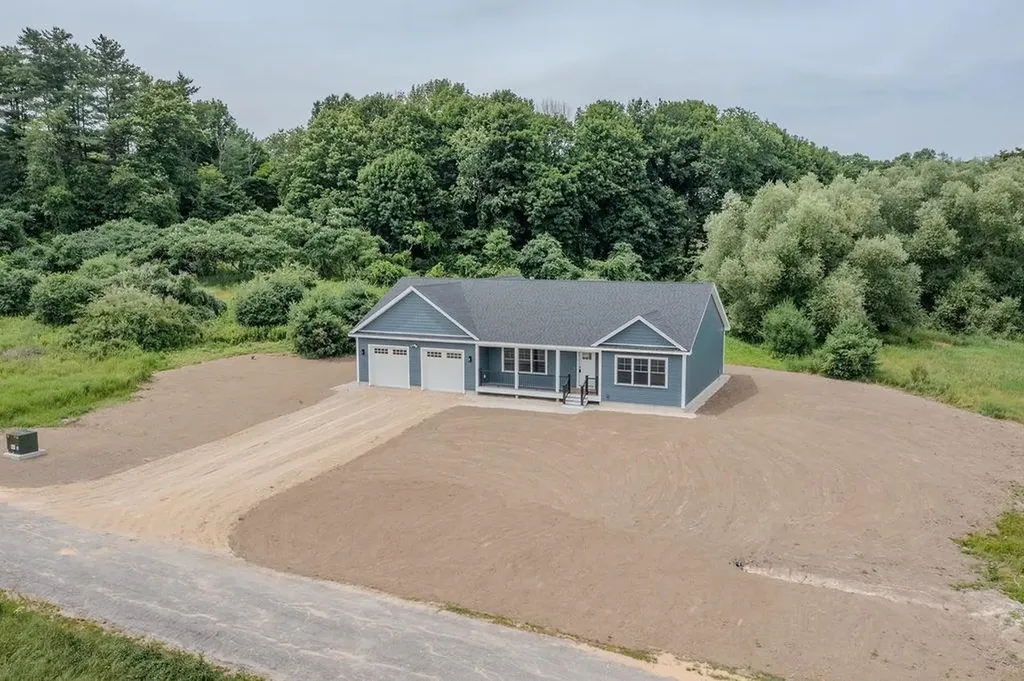320 Knox Marsh Road Madbury NH 03823