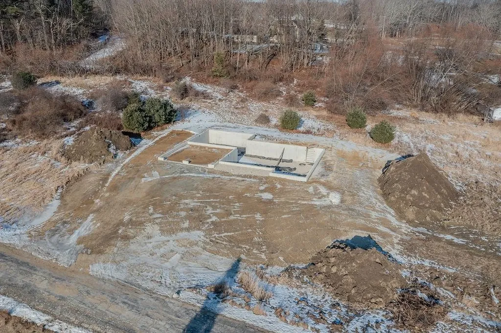 320 Knox Marsh Road Madbury NH 03823