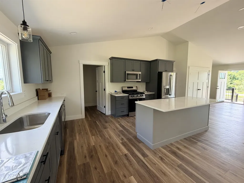 320 Knox Marsh Road Madbury NH 03823