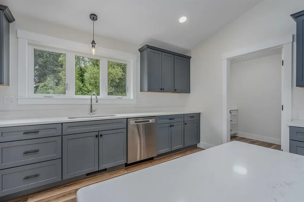 320 Knox Marsh Road Madbury NH 03823