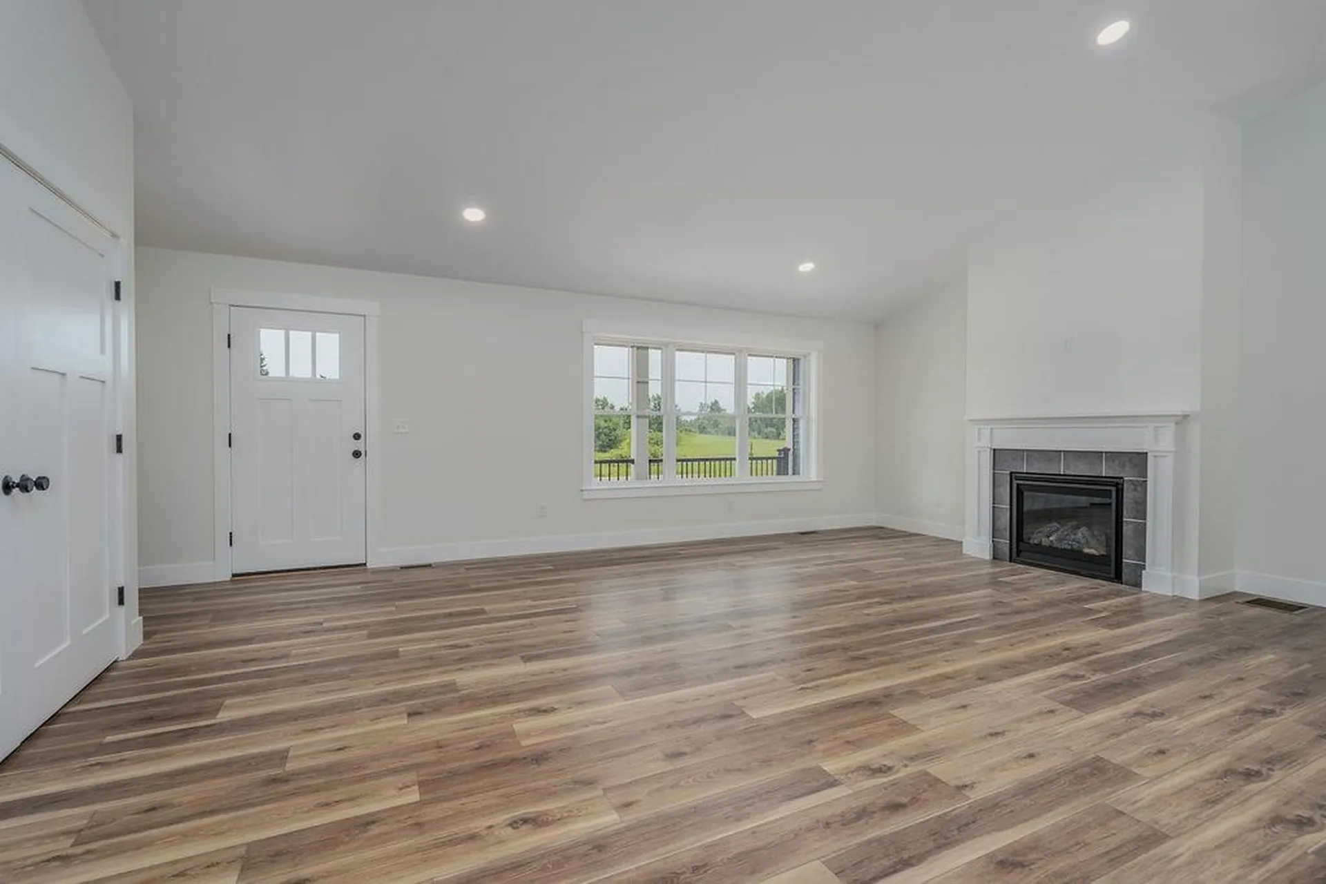 320 Knox Marsh Road Madbury NH 03823