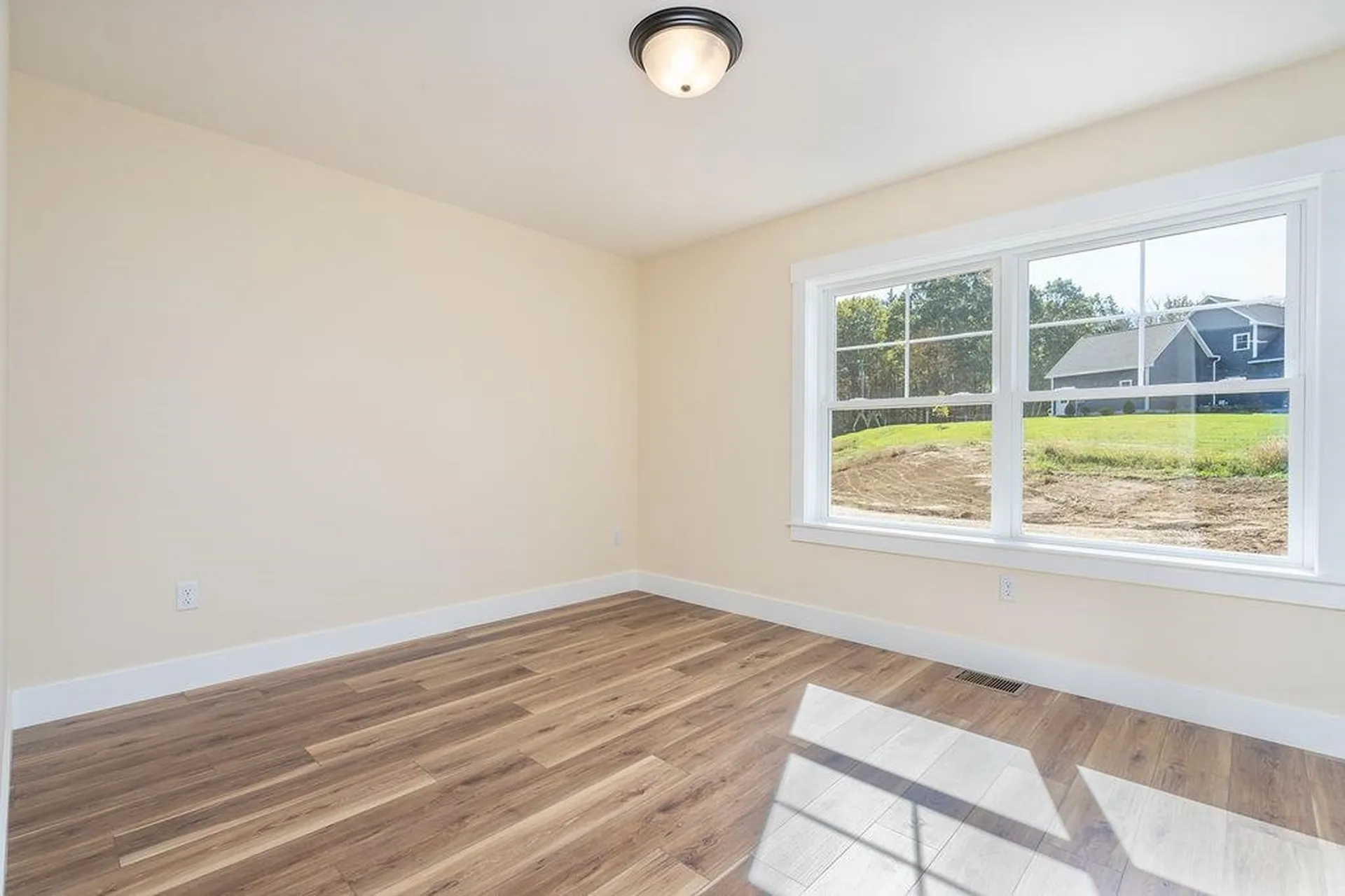 320 Knox Marsh Road Madbury NH 03823