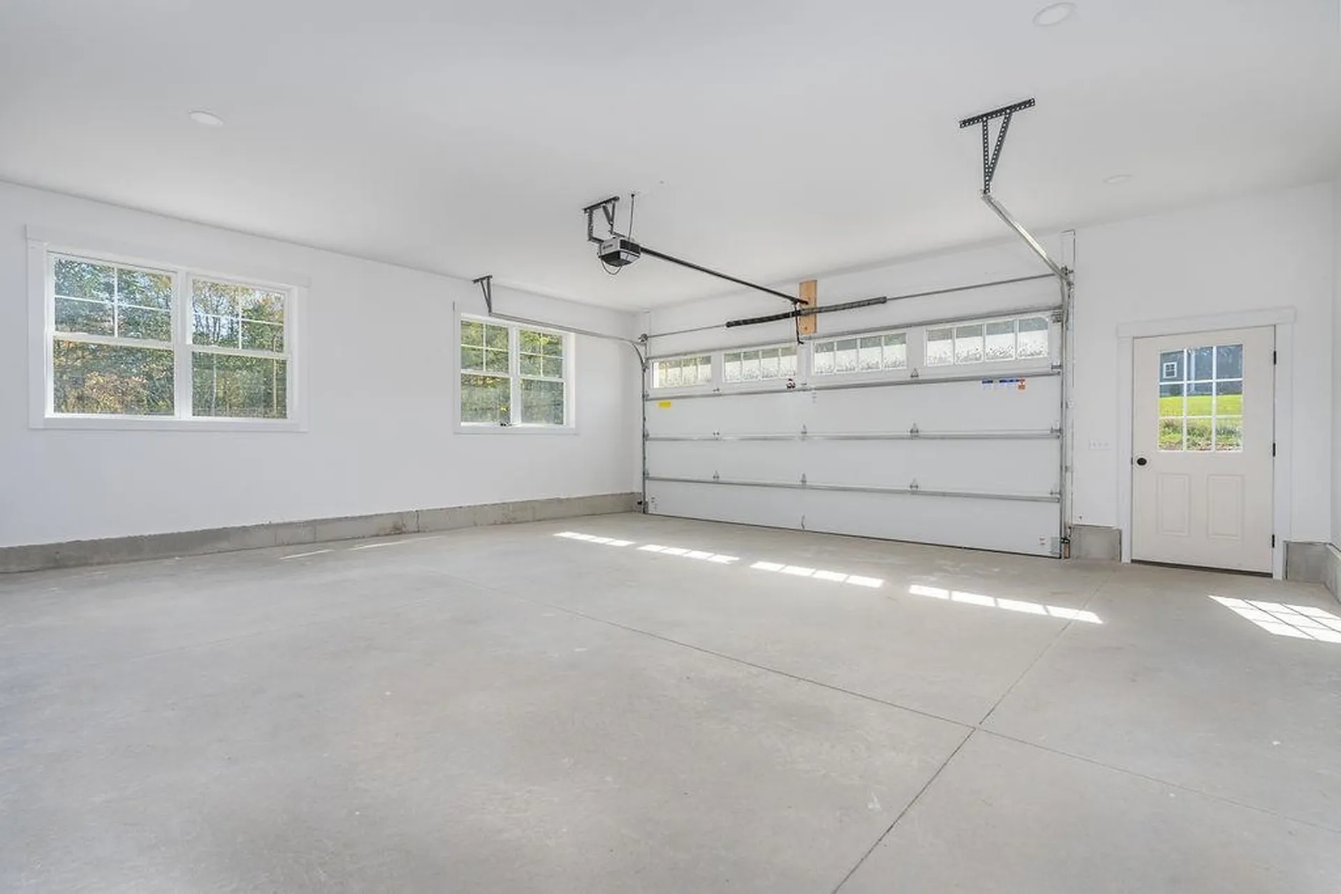 320 Knox Marsh Road Madbury NH 03823