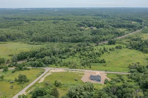 320 Knox Marsh Road Madbury NH 03823