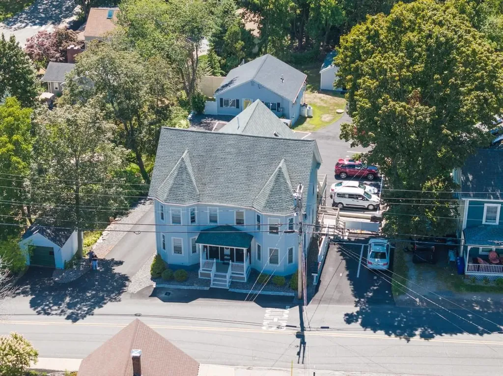 22C Whipple Road Kittery ME 03904