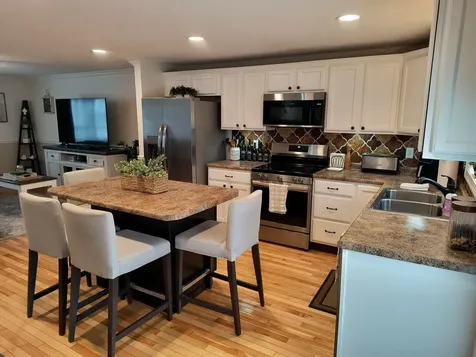 28 Owens Drive Swanzey NH 03446