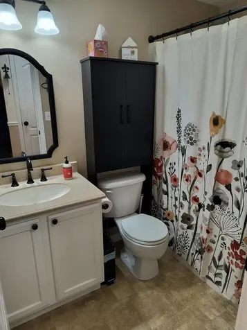 28 Owens Drive Swanzey NH 03446