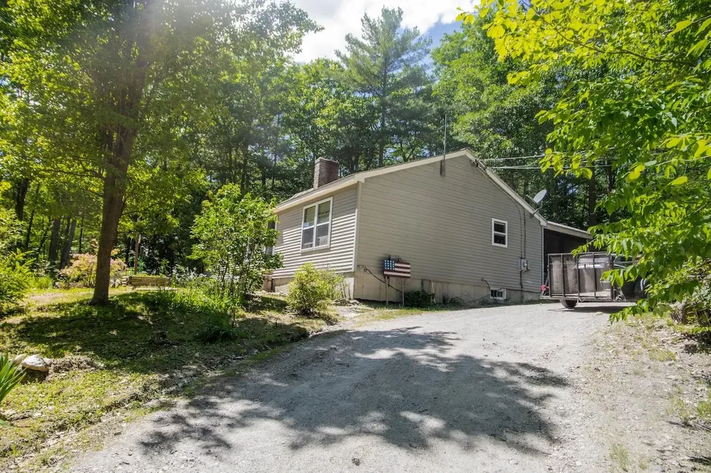 14 Ridgeway Drive Newbury NH 03255