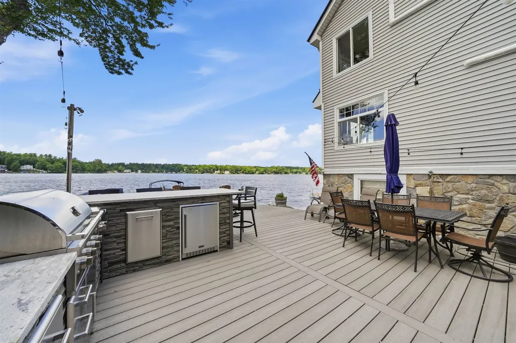 64 Turtle Rock Road Windham NH 03087