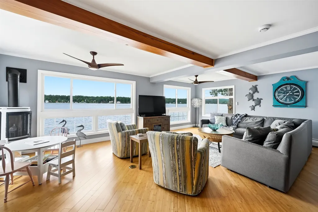 64 Turtle Rock Road Windham NH 03087