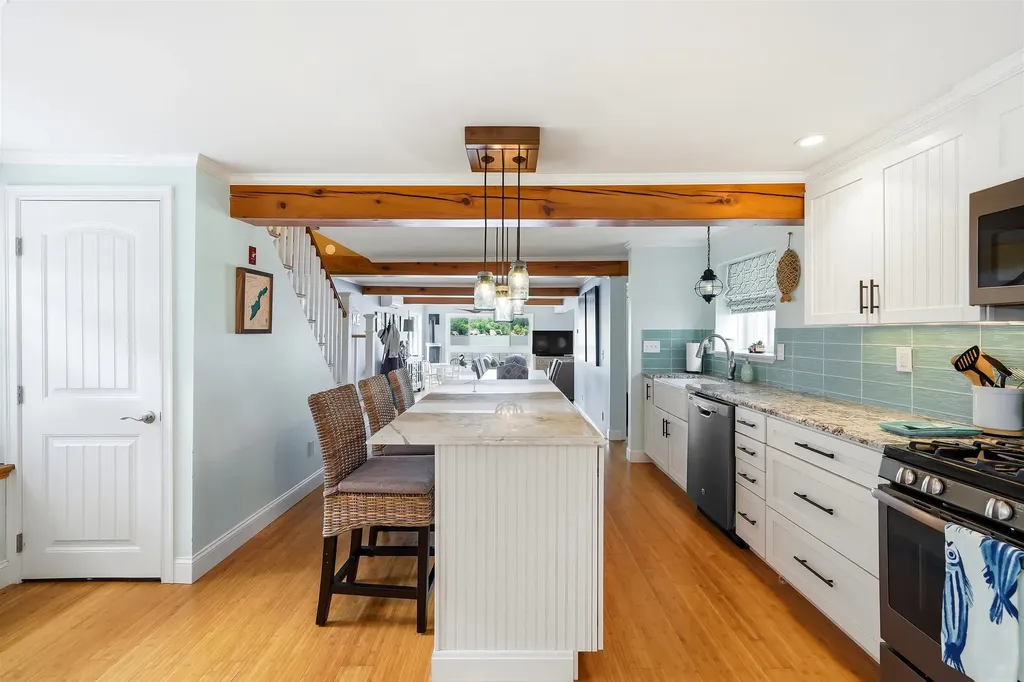 64 Turtle Rock Road Windham NH 03087