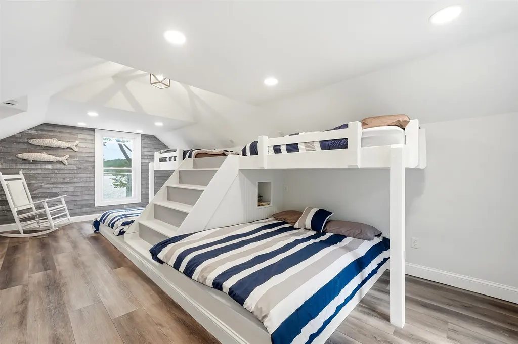 64 Turtle Rock Road Windham NH 03087
