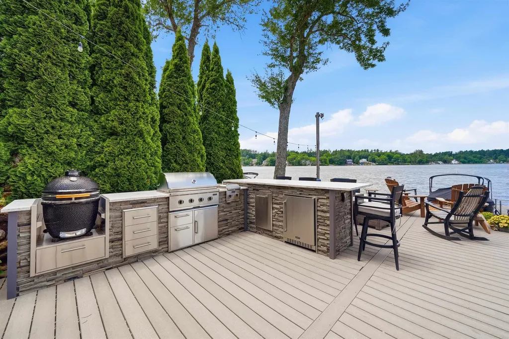 64 Turtle Rock Road Windham NH 03087