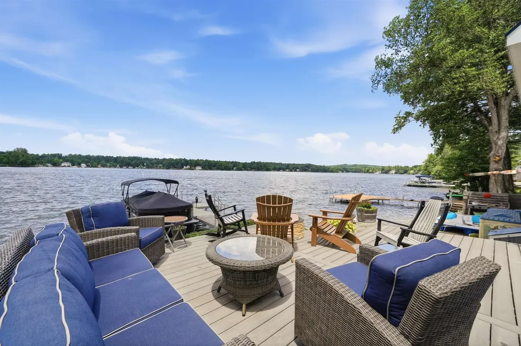 64 Turtle Rock Road Windham NH 03087