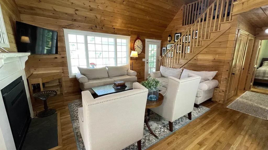 60 Whites Road Dover VT 05356
