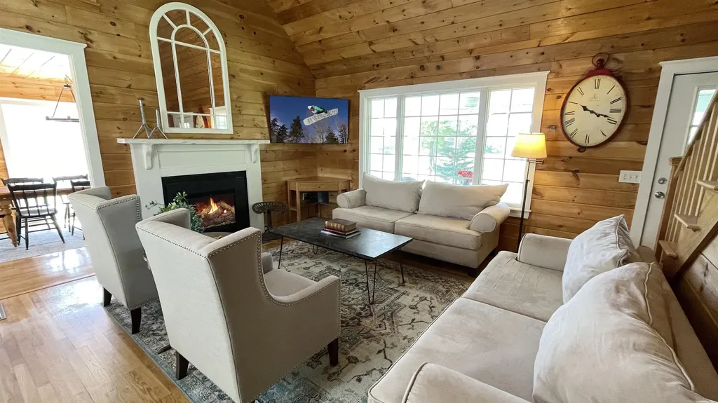 60 Whites Road Dover VT 05356