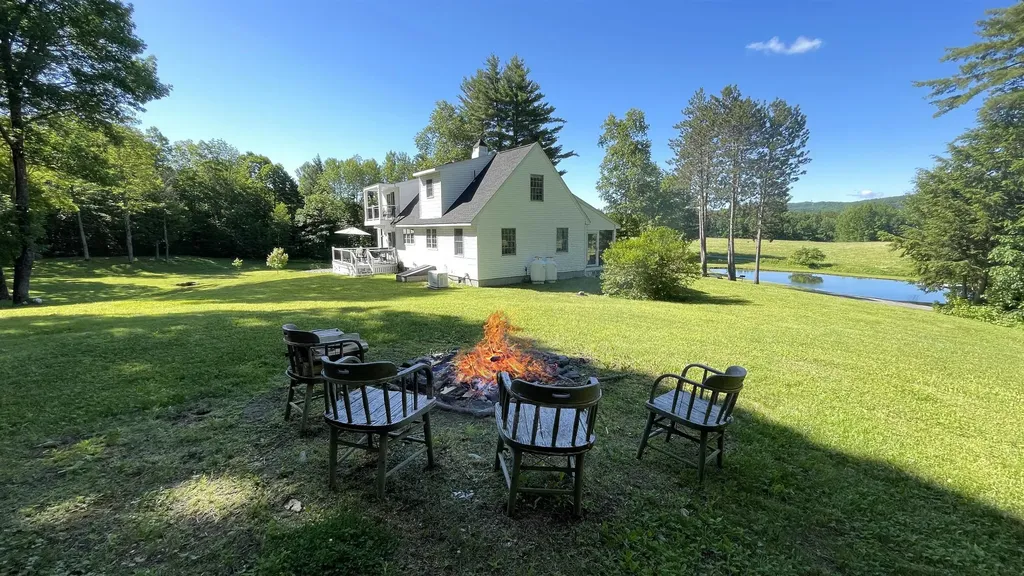 60 Whites Road Dover VT 05356