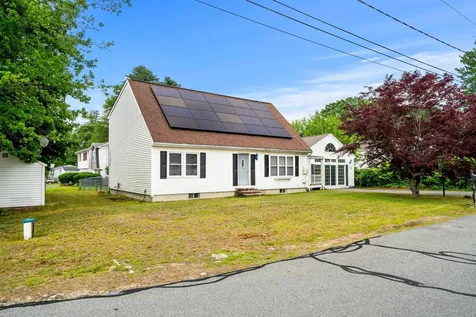 4 Alma Avenue Salem NH 03079