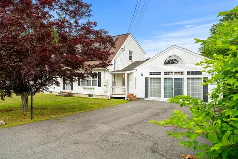 4 Alma Avenue Salem NH 03079