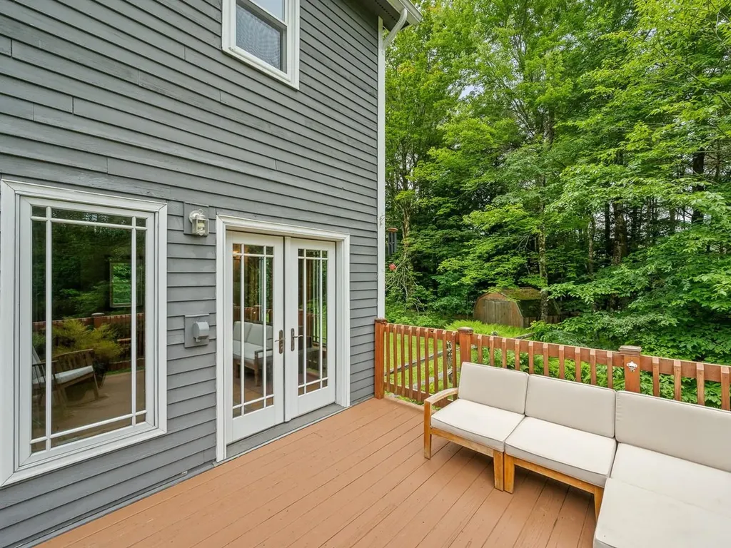 98 Leary Road Jericho VT 05465
