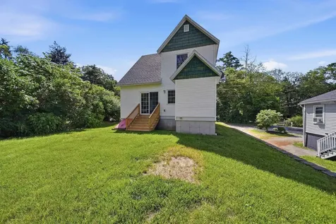 17 Trues Parkway Sandown NH 03873