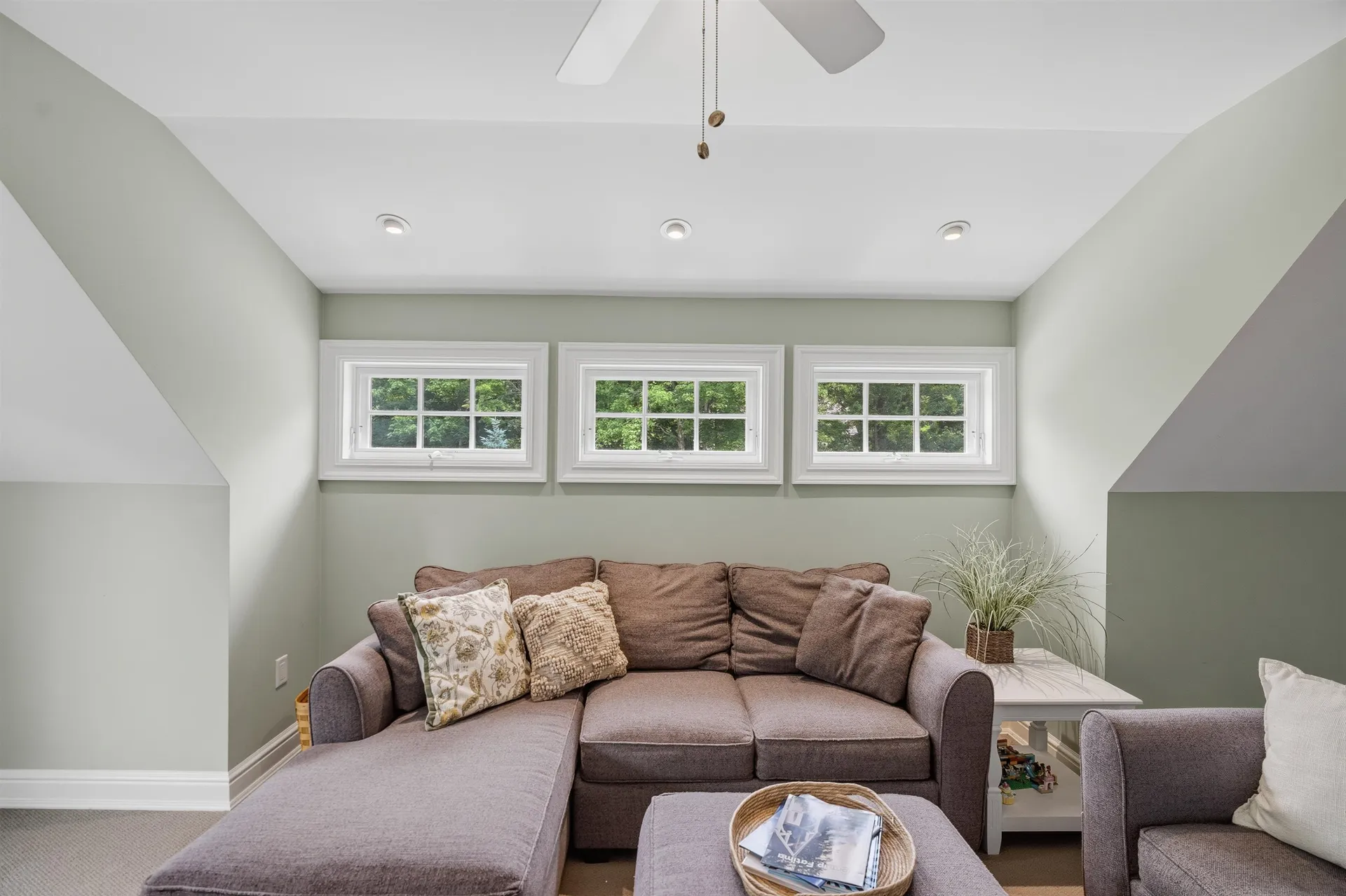 62 Dupaw Gould Road Brookline NH 03033
