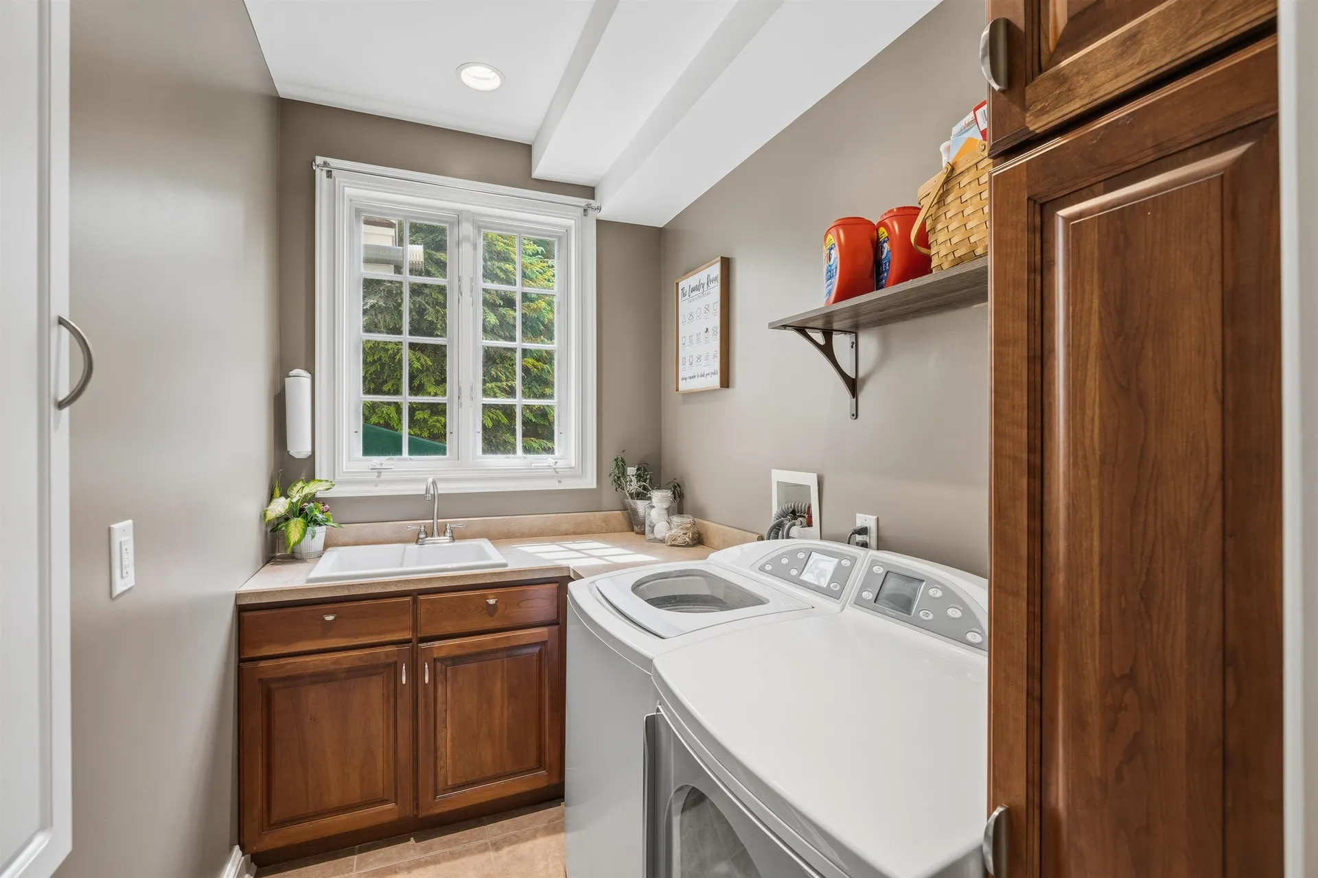 62 Dupaw Gould Road Brookline NH 03033