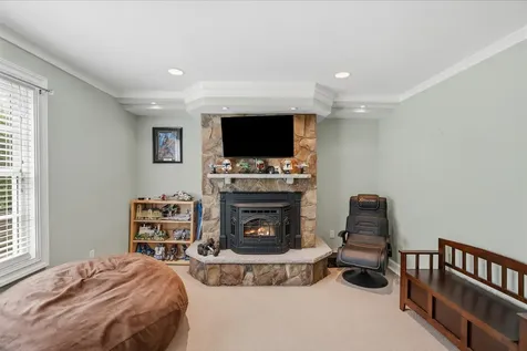 62 Dupaw Gould Road Brookline NH 03033