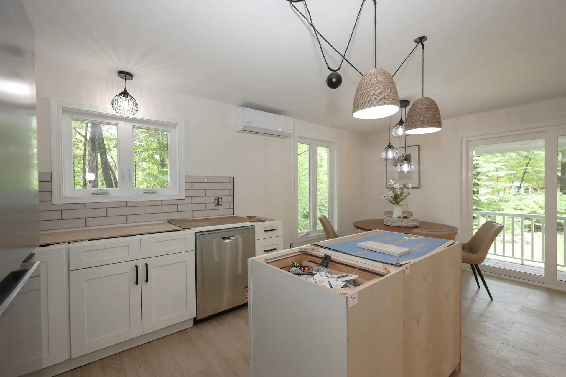 24 Mountain Road Raymond NH 03077