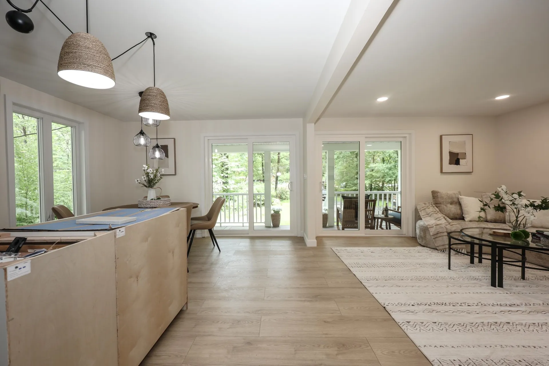 24 Mountain Road Raymond NH 03077