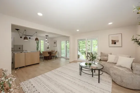 24 Mountain Road Raymond NH 03077