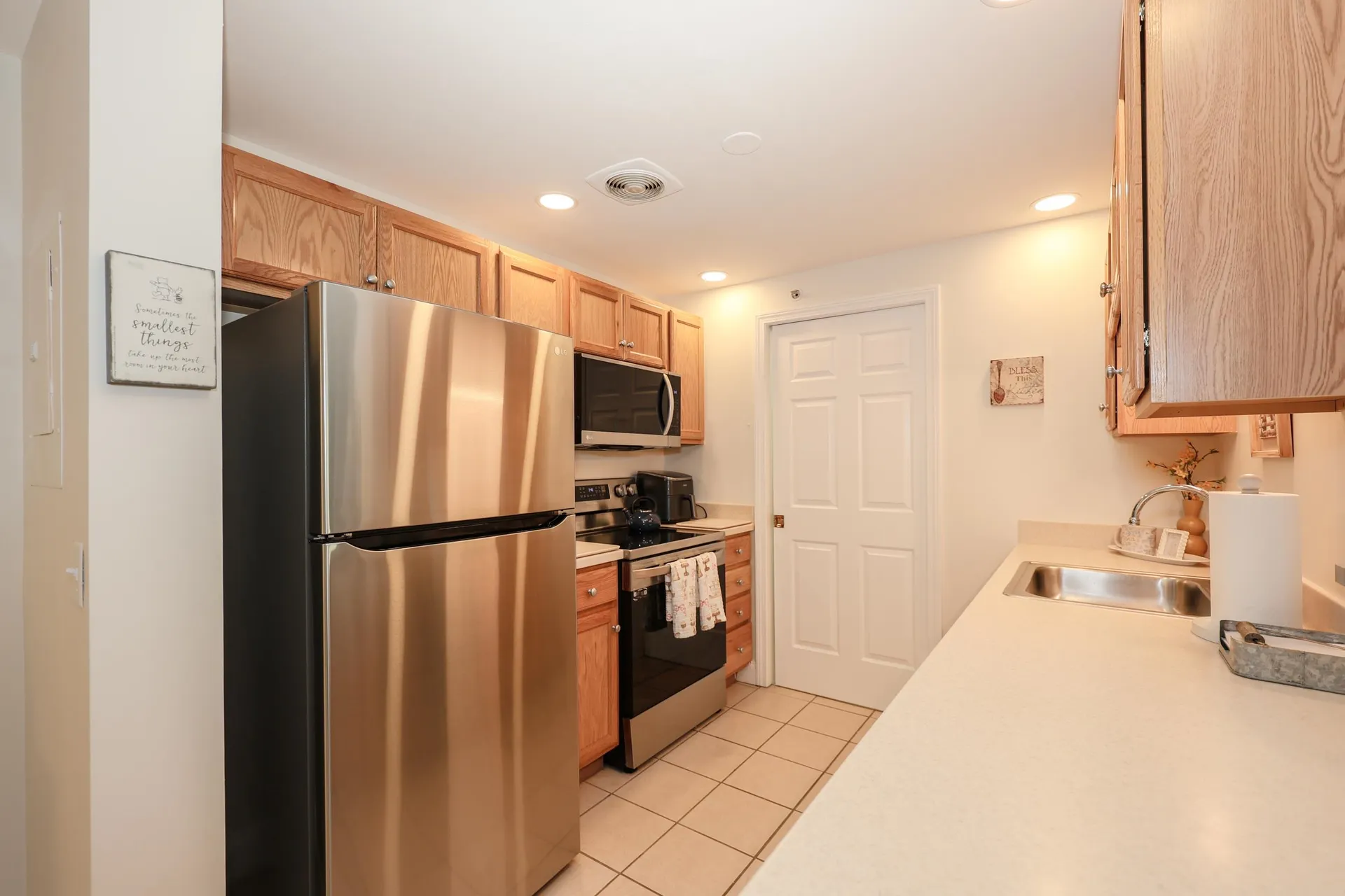 4 Crestview Circle Londonderry NH 03053